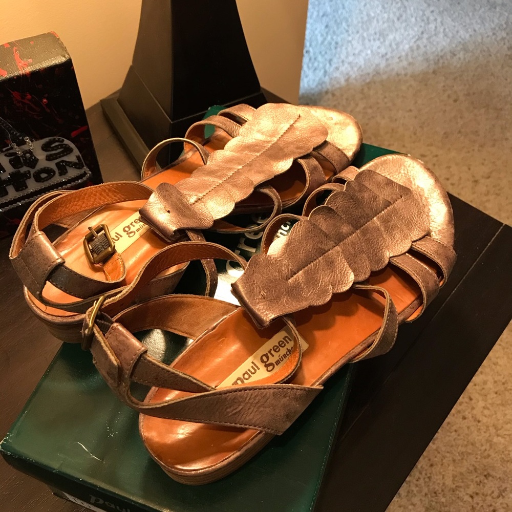 Paul Green Lola Pewter Sandal Size 10